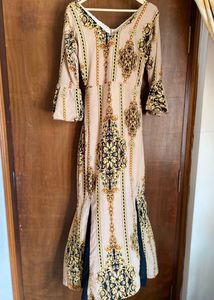 Elegant Baroque Print Fishcut Dress