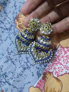 Set Of Navy Blue Earrings And Bangles