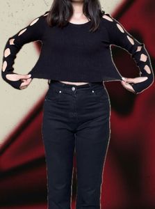 H&amp;M Black Cut-Out Sleeve Cropped Top