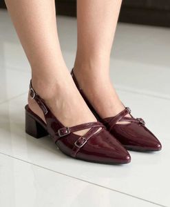 burgundy kitten heels ❤️‍🔥