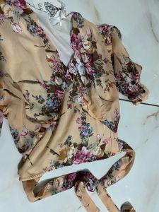 Sheer Floral Puff Sleeve Wrap Top