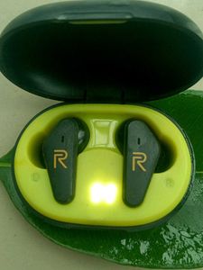 Realme Earbuds 🎉
