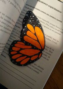 2 Butterfly Book - Decorative Page Holder