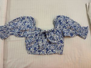 Blue Floral Puff Sleeve Crop Top