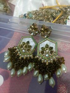 Elegant Pearl &amp; mehndi Green Stone Earrings