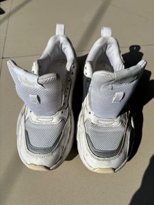 puma white sneaker