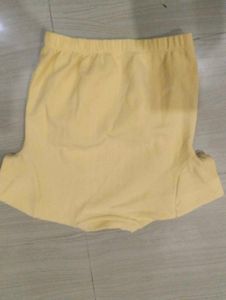 Cute Yellow Cropped Top with Floral Detail 4to 5 y