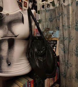 Chic y2k Black Textured Handbag
