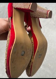 Sparkling Embellished 👠 ✨💃