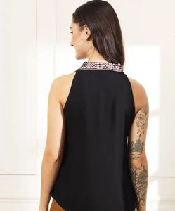Black Embroidered Collar Sleeveless Kurta