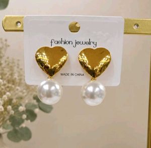 Chic Gold Disc &amp; Pearl Drop Earrings