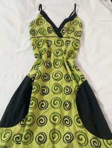 v neck green swirl dress