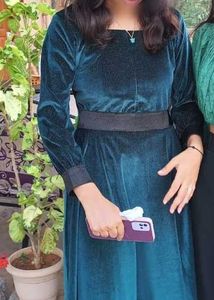 Elegant Teal Velvet 👗