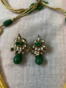 Traditional Moti Jewellery Set