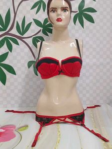 (1427) Red & Black Strapless Bra