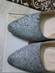 Sparkling Grey Pointed-Toe heel