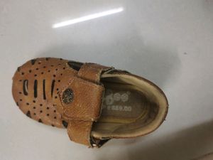 Set Of 2 Shoes For 9 To 12 Months