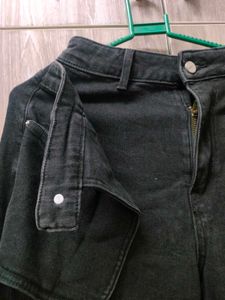 🧁Black Denim Jeans with Unique Overlay💅🏻