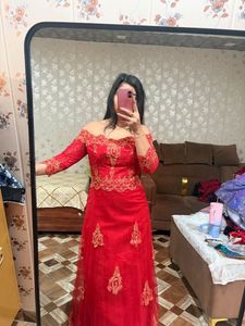 Red Embellished Off-Shoulder Gown🎀❤️🦋