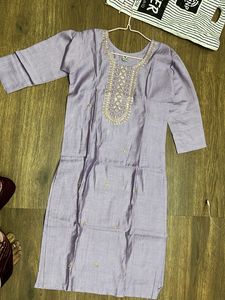 Elegant Embroidered Lavender Kurta