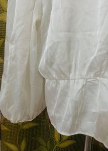 Chic White V-Neck Blouse