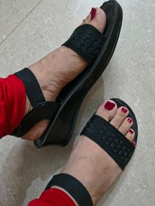New Black Fabric Strap Sandals