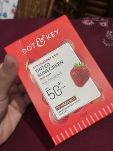Dot & Key Strawberry Dew Tinted Sunscreen