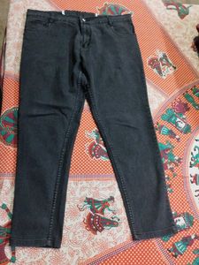 BLACK JEANS