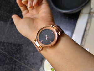 Stylish Women's Watch - Rose Gold