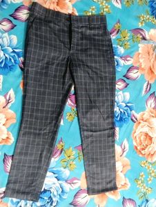 Men's Grey Checked Trousers