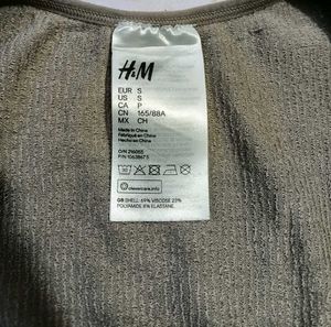 Original H&amp;M Ribbed Knited Long Sleeve Crop Top Fi