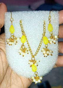 Elegant  Stone &amp; Pearl Necklace Set in 6 different