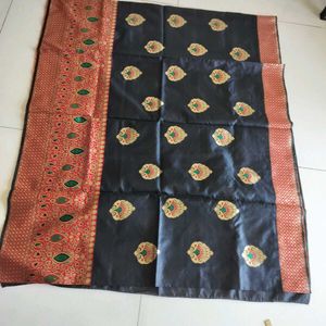 Elegant Black Saree with Traditional Border