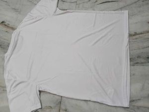 White SHEIN Graphic T-Shirt