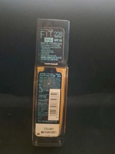 Maybelline Fit Me Foundation SPF 22