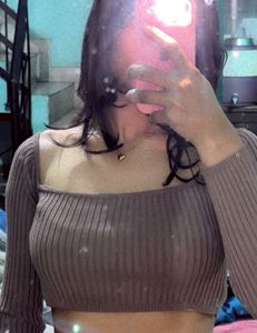 Ribbed Long Sleeve Crop Top