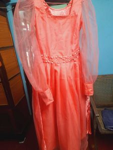 offer till 8pm!!!!!Elegant Pink Party Gown