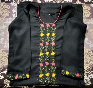 Elegant Black Kurta Set with Floral Embroidery