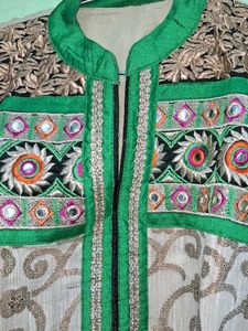 Elegant Cream and Green Kurta pick up 1