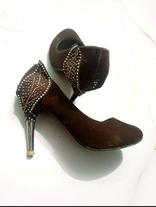 Pencil Heel Belly
