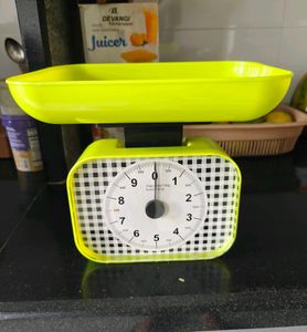 Kitchen Weight Scale Runs Without Battery With Adj