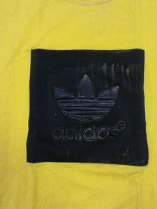Adidas Tshirt..
