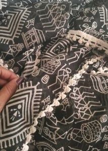 Stylish Black &amp; White Printed Saree