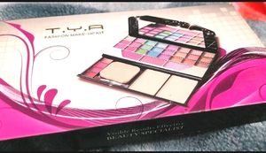 Make Up Kit