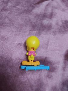 Cute Tweety Bird Toy Figure