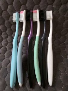 Colgate Toothbrushes (Set of 6)