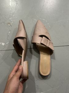 Stylish Pink Pointed Toe Mules