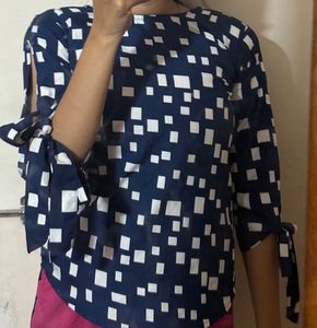 Fancy Navy blue top