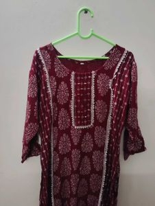 Stylish Maroon Kurta with White Print-L size