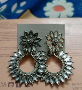 Set of 3 Fashion Earrings ✨